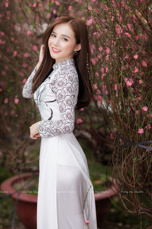 冰岛队在比赛中取得惊险胜利，晋级下一轮，冰岛比赛视频